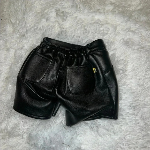 Build a Bear Retired Cow wearing Leather Shorts Stuffed Animal Cow Print - Picture 6 of 7